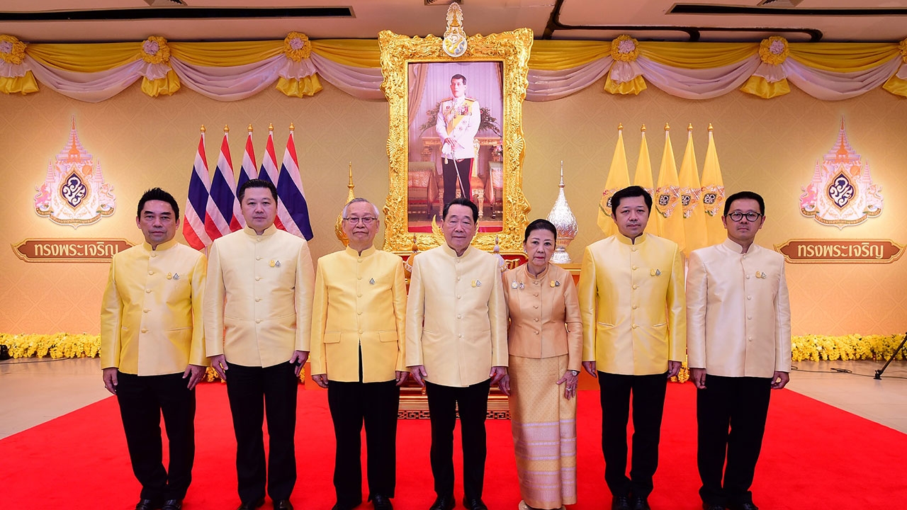 ผู้บริหารและพนักงานเครือซีพี ร่วมถวายพระพรชัยมงคลเนื่องในโอกาสพระราชพิธีบรมราชาภิเษก