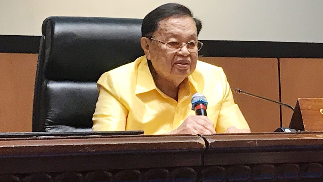 “ปู่ชัย” ซ้อมนั่งประธานชั่วคราวก่อนประชุมสภานัดแรก หนุน “บิ๊กป้อม” รมว.กลาโหม