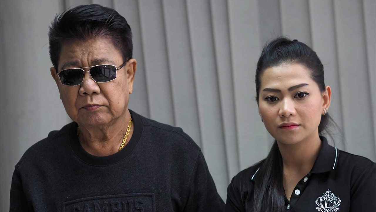 ลูกสาวชลธีโวย โดนบล็อกเบอร์โทร