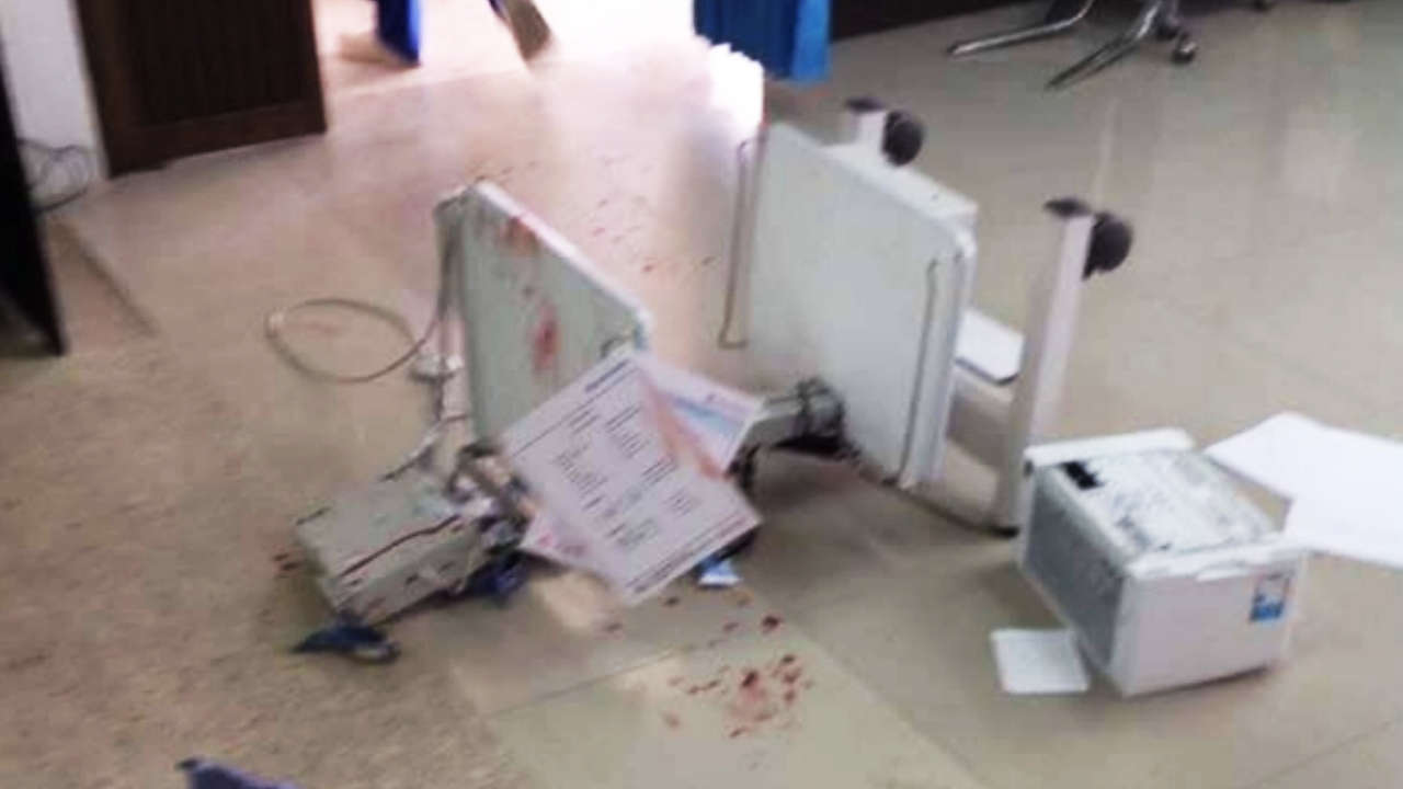 ย้ายผกก.สภ.เลิงนกทา สภ.เหล่าเสือโก้ก คาดเซ่นพิษ คนตีกันที่ห้องฉุกเฉิน