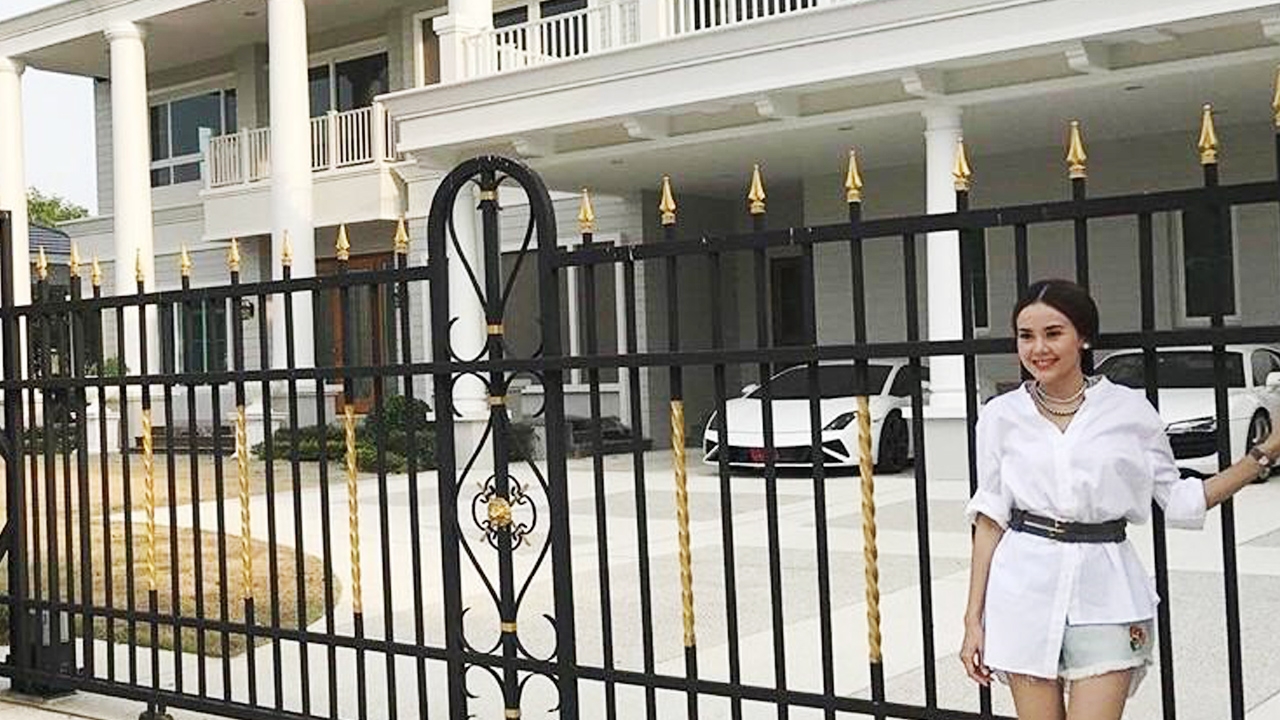 ส่องคฤหาสน์อดีตนางเอกละครพื้นบ้าน แยม ธมลพรรณ์ ชีวิตดีดุจเจ้าหญิง