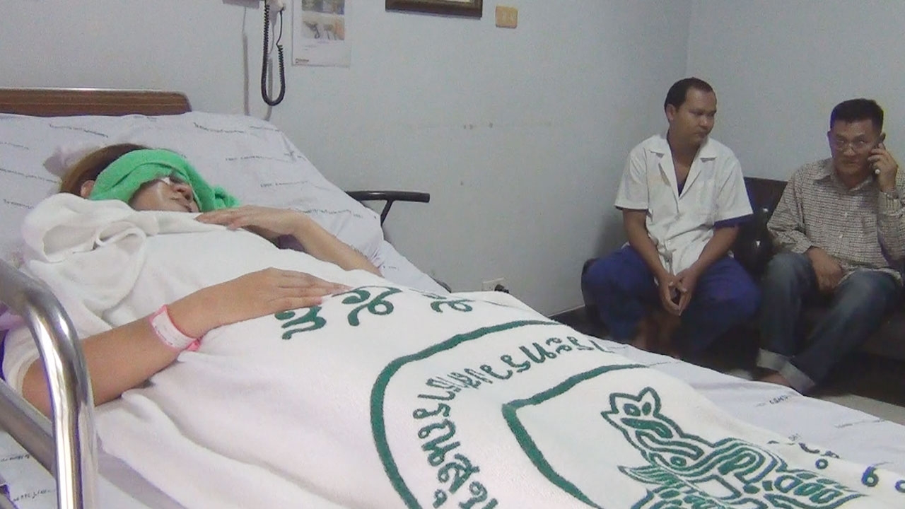 จับแล้วมือฟันเจ้าหน้าที่ รพ. อายุแค่ 17 นึกว่าเป็นอริ เบิ้ลรถใส่