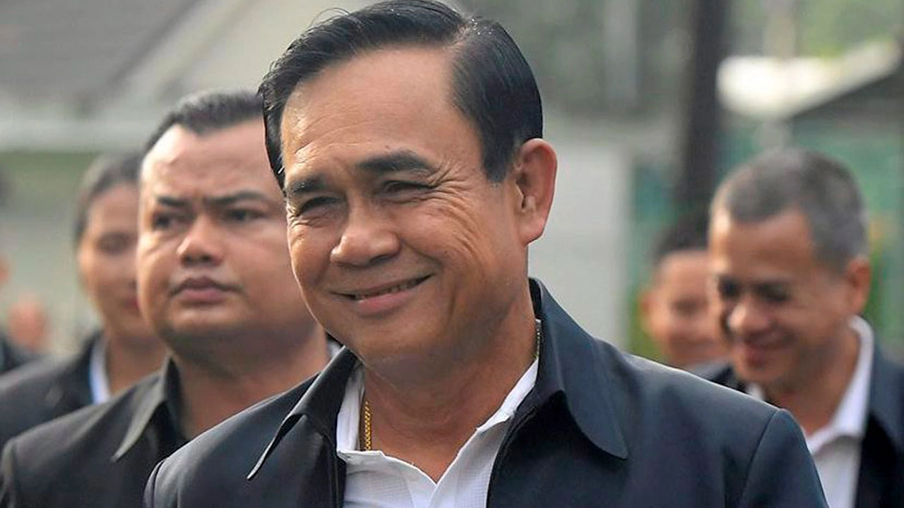พรรคพลังประชารัฐ ชู 3 เหตุผลสำคัญ หนุน บิ๊กตู่ เข้าชิงเก้าอี้นายกฯ