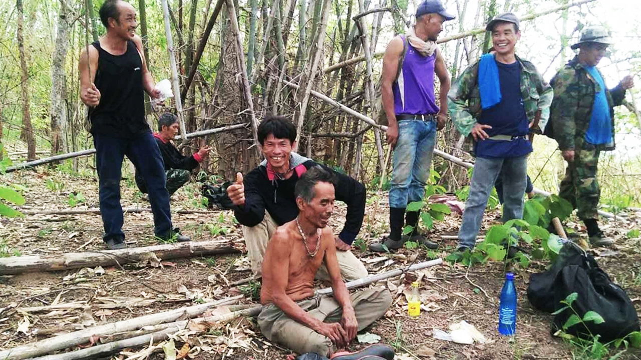 ลุงวัย 55 หลงป่าหาไม่เจอ พอจุดธูป 3 ดอกโผล่ทันที คาดเจออาถรรพ์ผีป่า