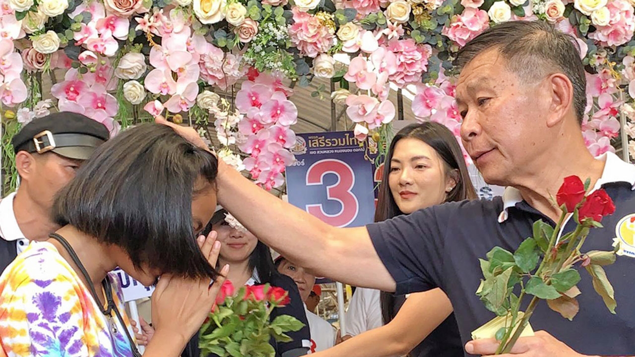 ป๊าเราน่ารัก และอ่อนโยน ลูกสาว "เสรีพิศุทธ์" เผยตัวจริงไม่โหดแบบในสภา