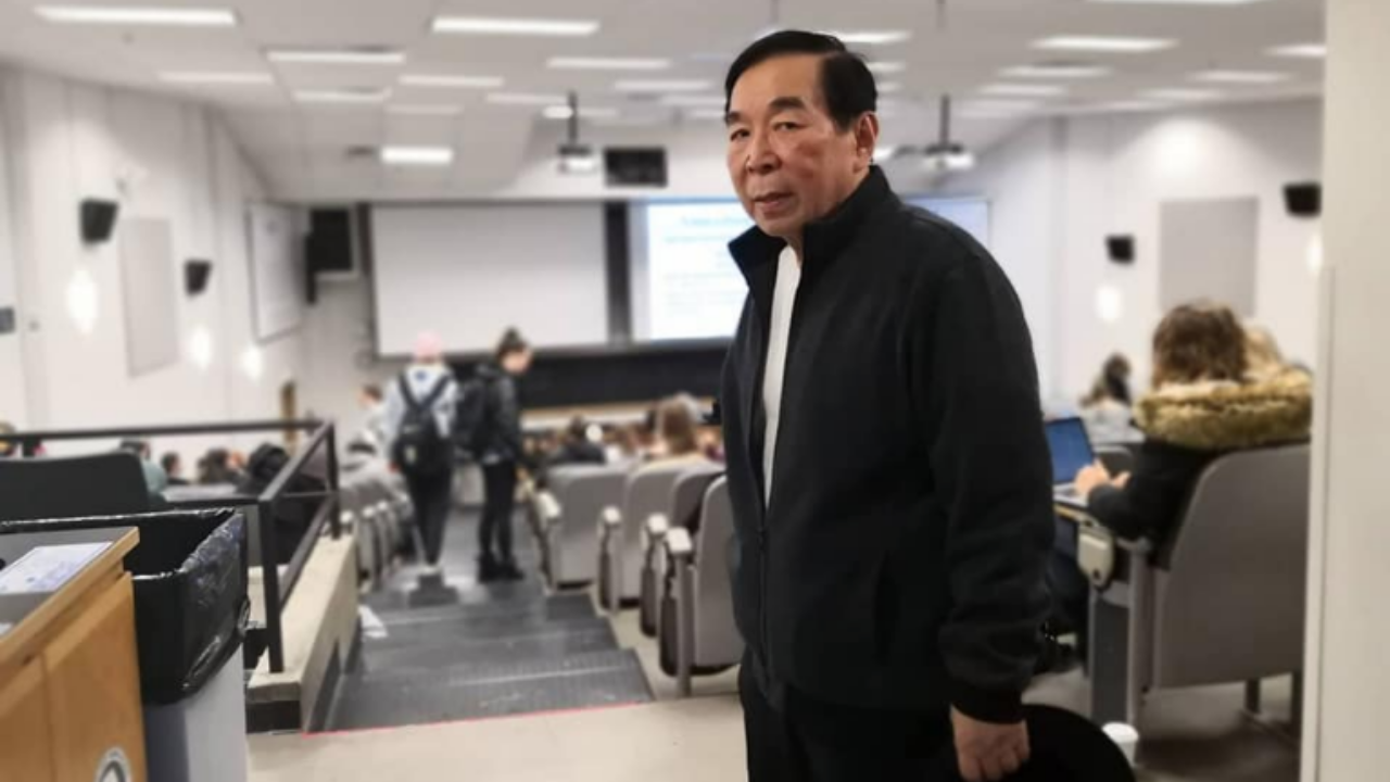 น้ำท่วม กทม. ด่านายกฯทำไม พ่อ จอห์น-วิญญู แซะ รัฐบาลเก่าสิต้องรับผิดชอบ