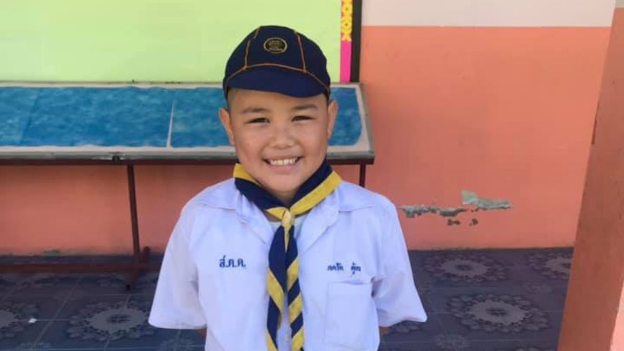 ชาวเน็ตแห่ชื่นชม "น้องภูมิ" หนูน้อยชั้น ป.3 เก็บเงินแสนคืนเจ้าของ