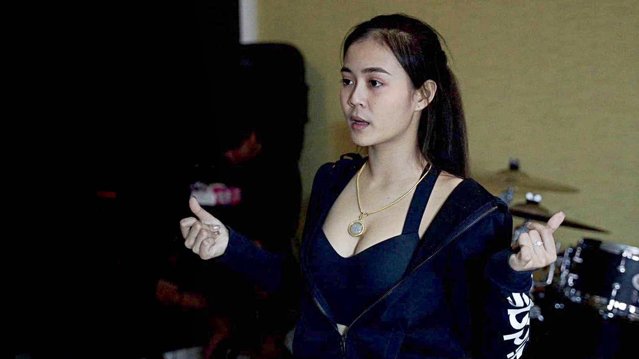 ชาวเน็ตโฟกัส ลำไย ไหทองคำ ซ้อมเต้นอึ๋มทะลุจอ