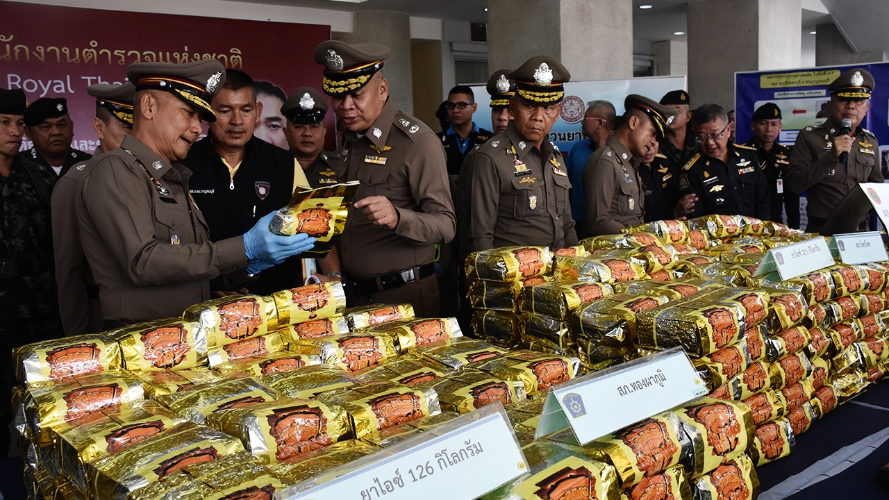 จับ 2 เครือข่ายขนไอซ์รายใหญ่ ที่ภูธรภาค 7 รอง ผบ.ตร.เชื่อยังมีอีก