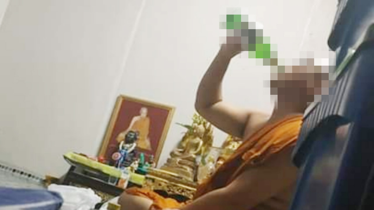 หลวงพี่แฉภาพพระกระดกเบียร์ อ้างโดนร่างแหจับสึกด้วย เหตุทำวัดเสียชื่อ
