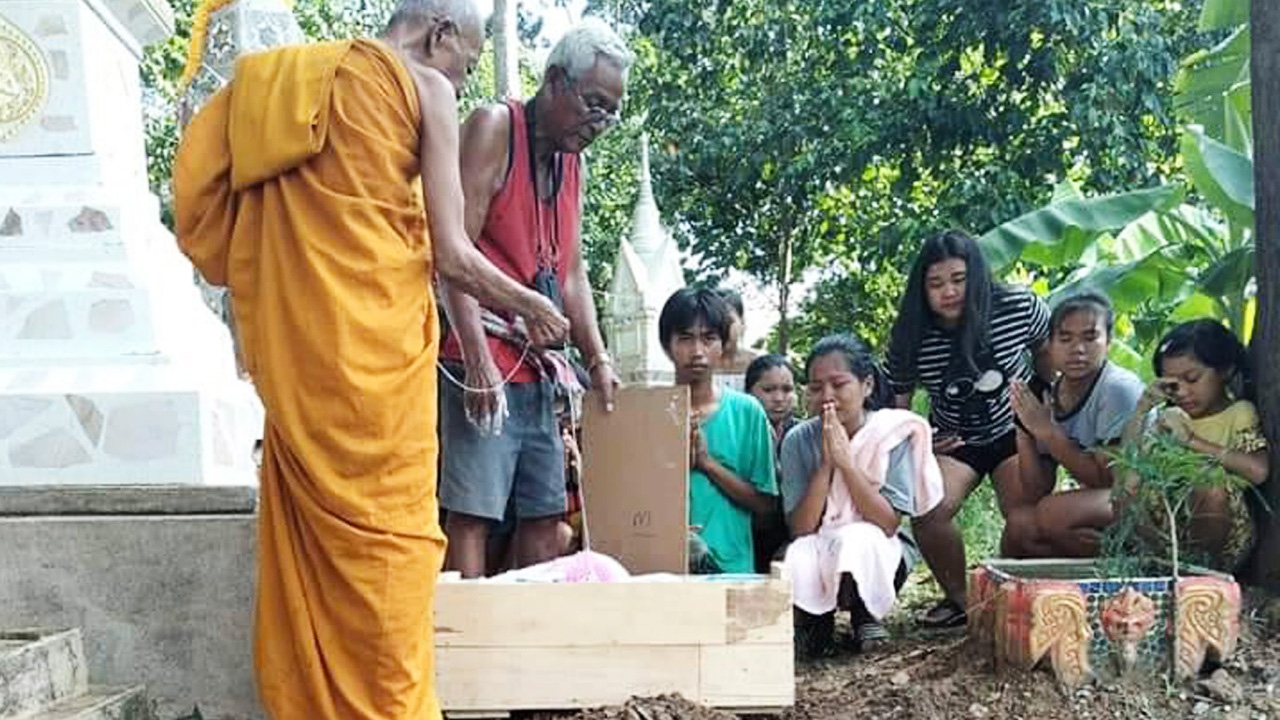 โรงพยาบาลโต้ทำร้ายร่างกาย แม่ 17 คลอดลูกตาย พบเด็กความดันในปอดสูง