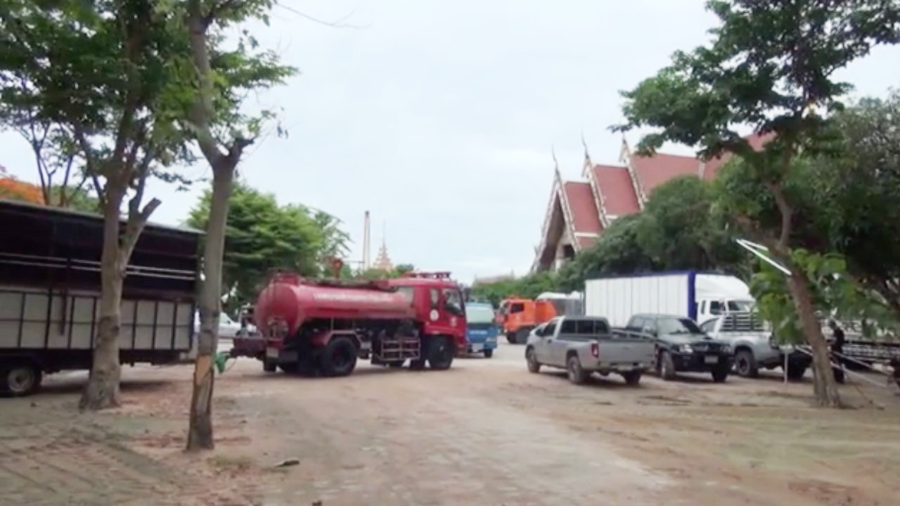 ญาติจัดพิธีรดน้ำสวดศพ "กำนันเป๊าะ" ที่วัดแจ้งเจริญดอน คาดคนมาแน่นวัด