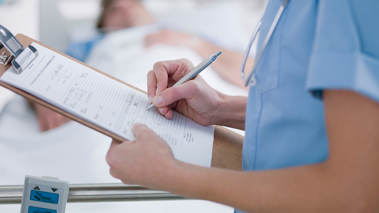 อุทาหรณ์ หนุ่มป่วยเบาหวานอาเจียนถ่ายดำ ทรุดหนัก หลังกินคีโตผิดวิธี