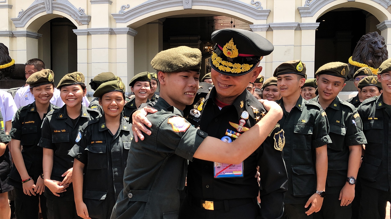 “บิ๊กแดง” ย้ำกองทัพหนุนรัฐบาลทุกชุด ยัน ไร้คนปลุกปั่นกระแสให้แตกแยก