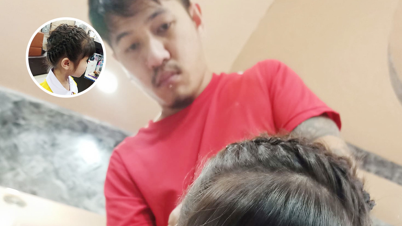 คุณพ่อถักเปียจัดเต็มให้ลูกสาวถือพานไหว้ครู สวยเด่นสมชื่อช่างผมมือทอง