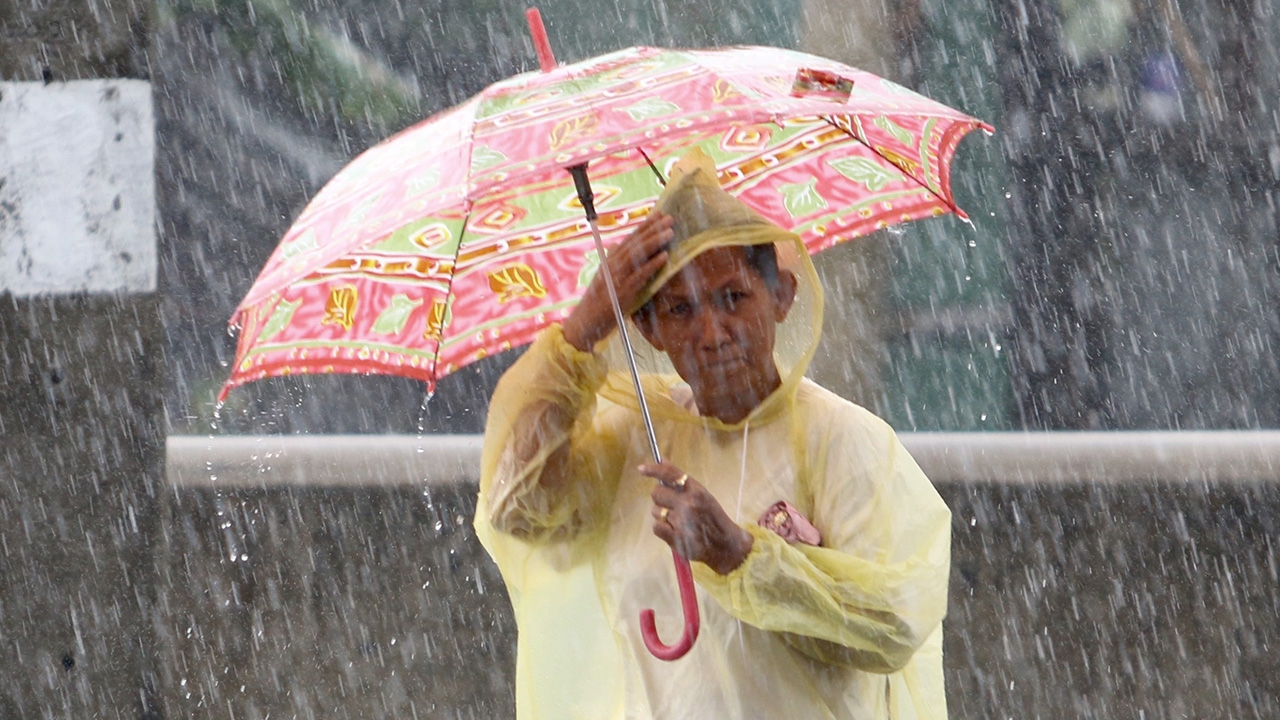 กรมอุตุฯ เตือนทั่วไทยเจอฝนฟ้าคะนอง “ภาคใต้” หนักสุด กทม.ไม่รอด 40%
