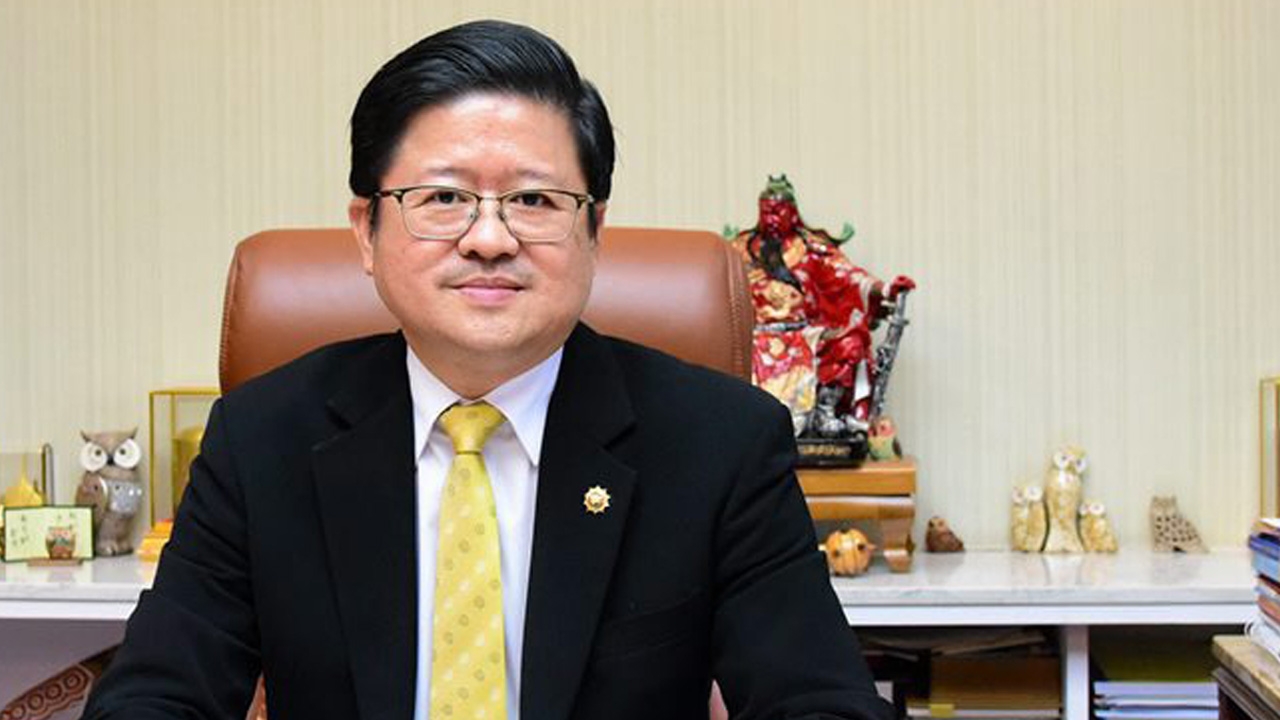 นายกสภา-อธิการบดี