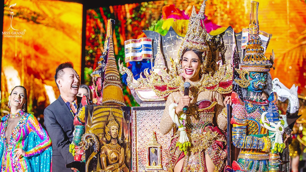 โกโก้ อารยะ สวยเฉิดฉายในชุดประจำชาติ บนเวทีมิสแกรนด์ อิินเตอร์เนชั่นแนล