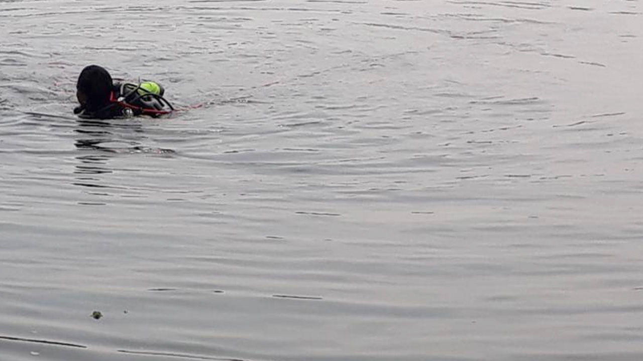 โจ๋พม่าทะเลาะแฟนสาว เกิดน้อยใจ ดิ่งร่างลงแม่น้ำท่าจีนดับ