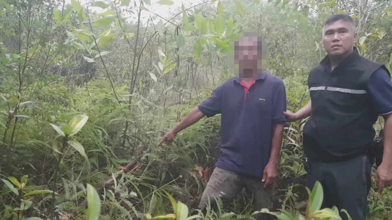 รวบลุงต้องสงสัยไม้หวดสาวใหญ่ดับ ถูกเค้นจนรับถูกด่าจนไม่พอใจ