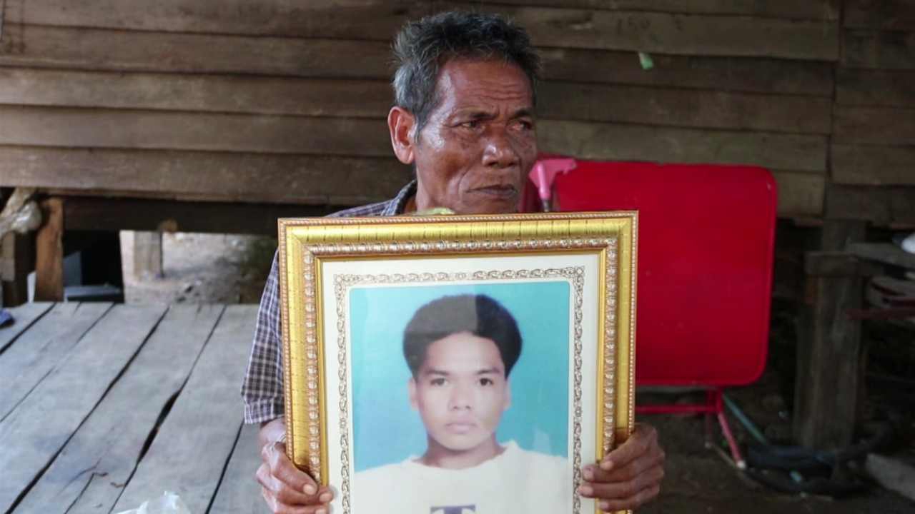 พิษสุนัขบ้า คร่าชีวิต หนุ่มวัย 32 ติดเชื้อขึ้นสมอง ทุรนทุราย