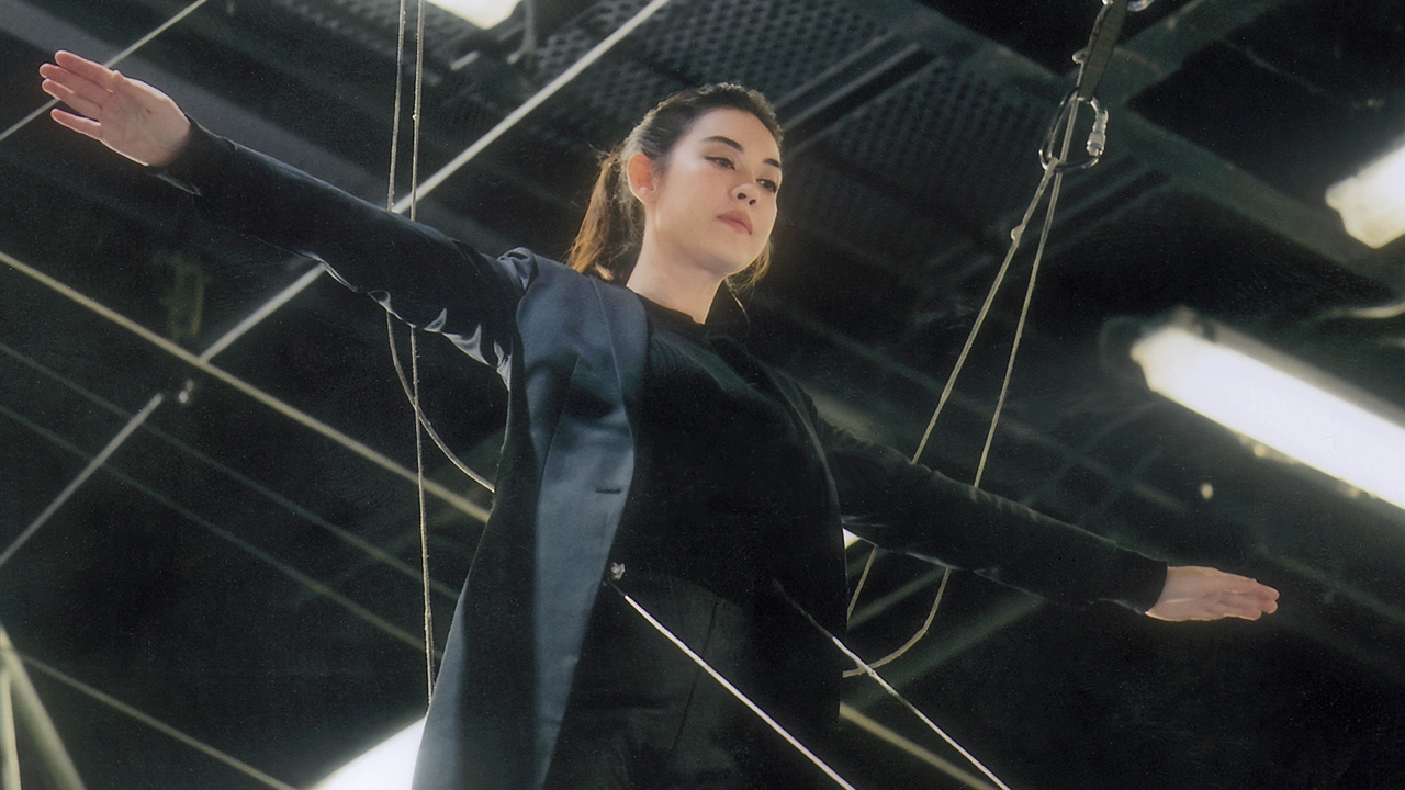 “แมท” โนสแตนด์อินโหนสลิง รู้ซึ้งความโหดโดนรัดเป้า!