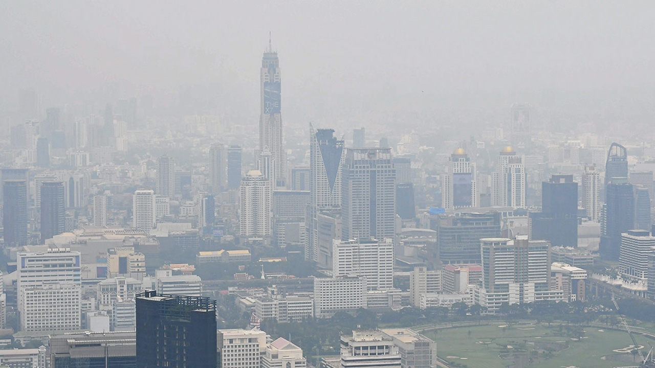 เตือนคนกรุงฯ ฝุ่น PM2.5 กลับมาอีกแล้ว พบเกินค่ามาตรฐาน 7 สถานี 