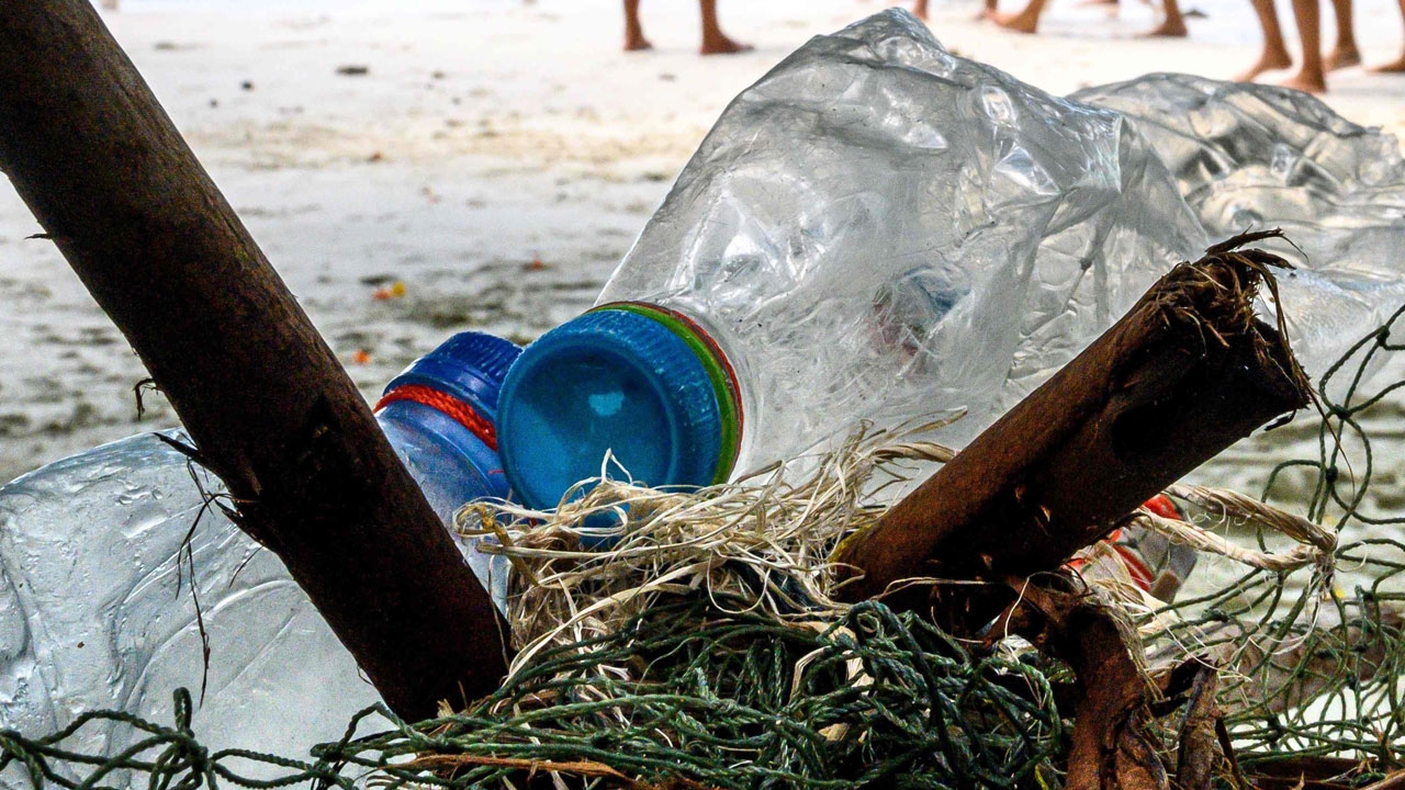พัฒนาวัสดุบรรจุภัณฑ์ที่รีไซเคิลได้สมบูรณ์