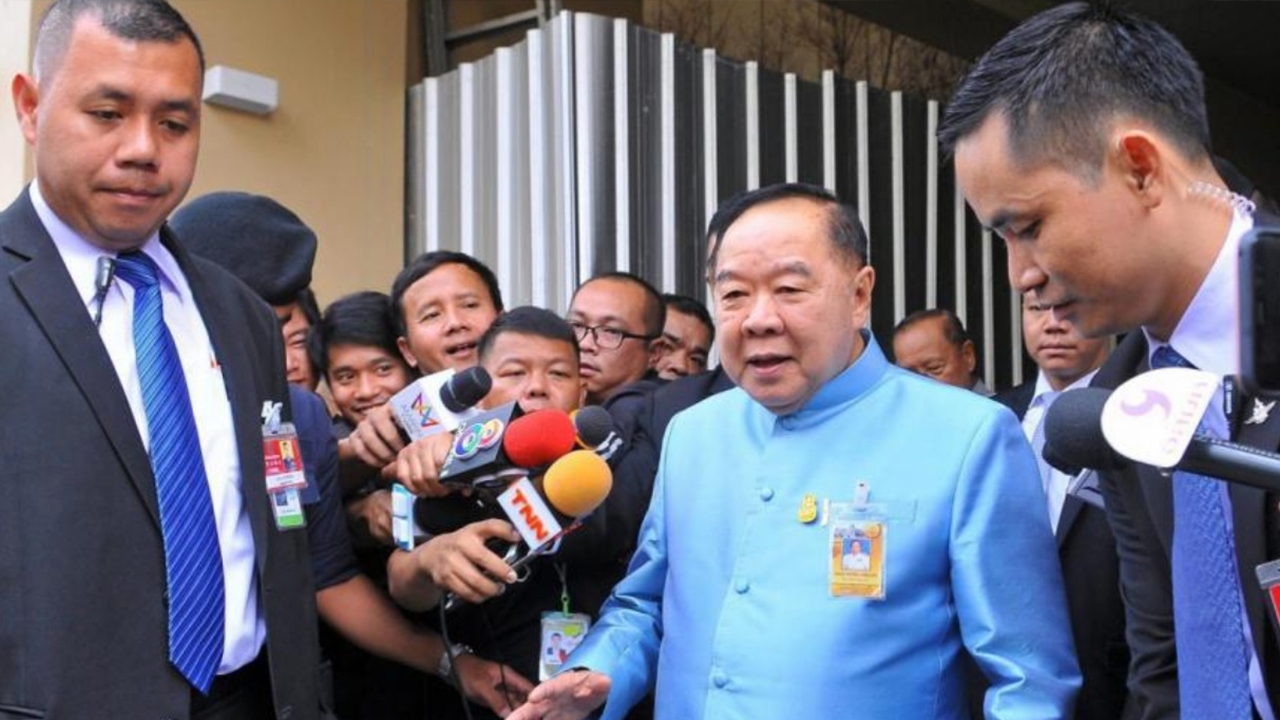 "บิ๊กป้อม" เผย พปชร.ยังไมเคาะส่งชื่อ คนชิงเก้าอี้ผู้ว่าเมืองหลวง