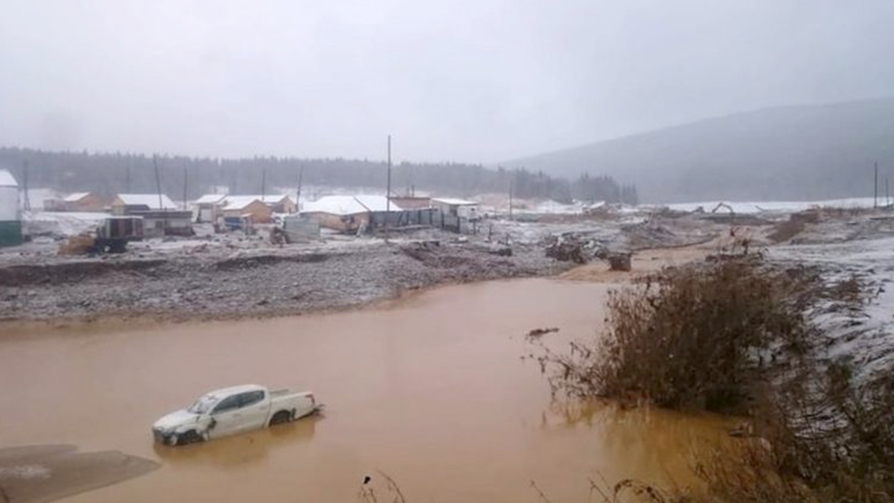 เขื่อนแตกที่เหมืองทองไซบีเรีย น้ำทะลักท่วมบ้านคนงานดับแล้ว 15 ราย