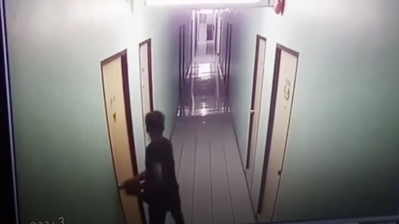 ตร.จี้กิ๊กหึงโหดมอบตัว พุ่งปมชู้สาว จ่อออกหมายจับล่าตัวดำเนินคดี 