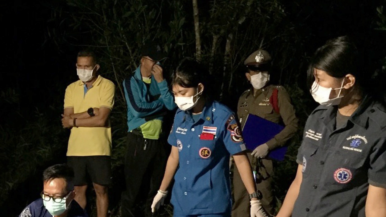 พบศพสาว เหลือแต่ซาก ในป่าหลังสนามกีฬาเมืองกระบี่ ตร.ยังไม่ฟันฆาตกรรม