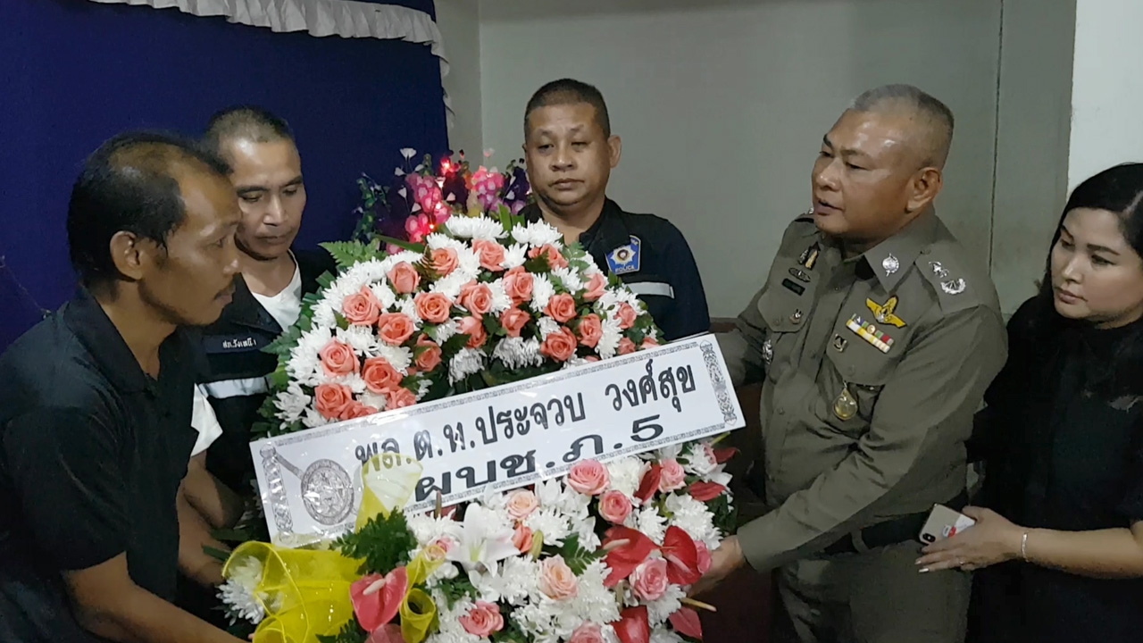 4 ตร.มอบตัว หลังยิงกระบะมีเหล้าเถื่อนขับหนีด่านกระสุนแฉลบโดนเด็กตาย