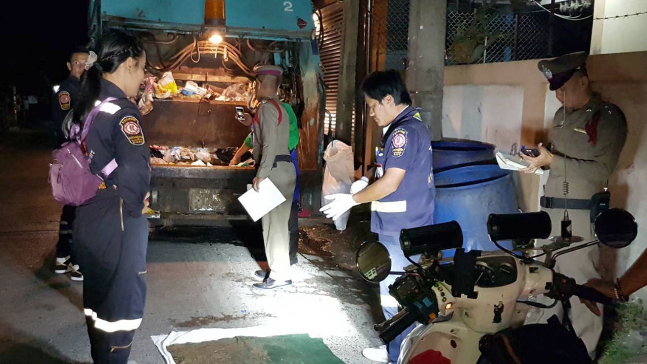 ผงะพบศพทารกถูกทิ้งถังขยะ อายุครรภ์ไม่เกิน 6 เดือน คาดแม่แท้งนำมาทิ้ง