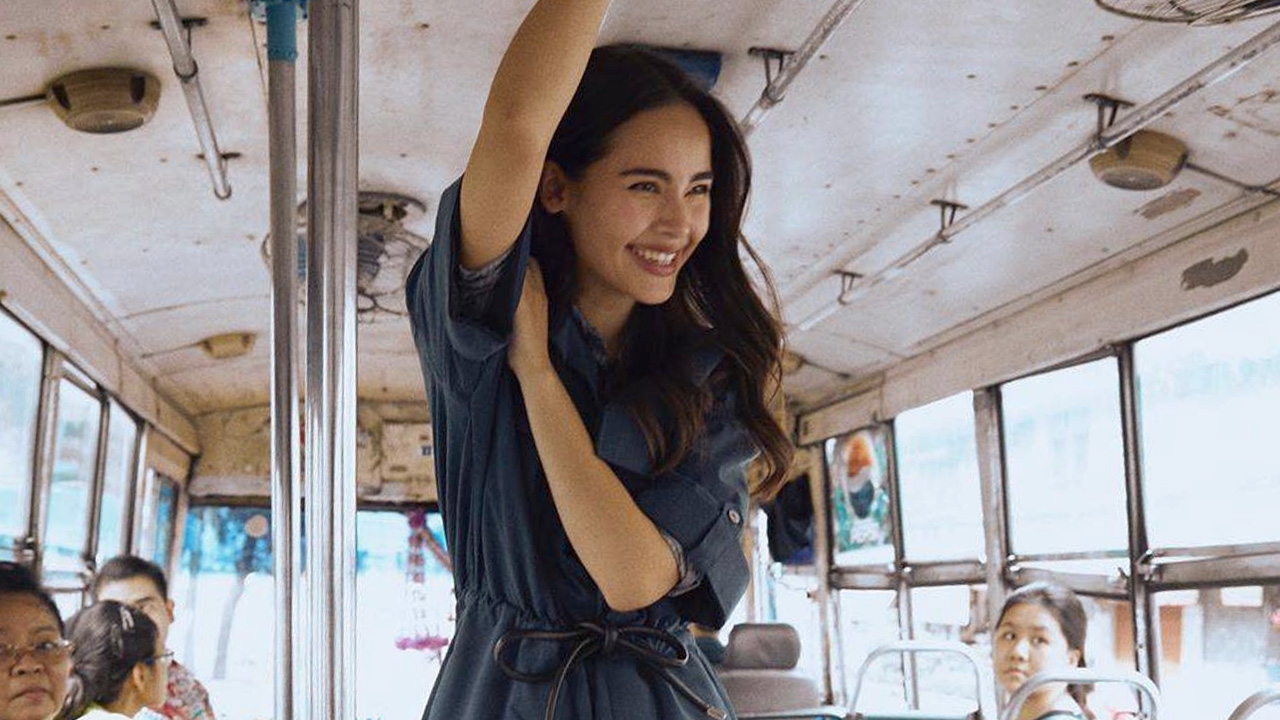 กลิ่นความรักฟุ้งหนักมาก ณเดชน์ หยอดหวานหลัง ญาญ่า โพสต์ภาพขึ้นรถเมล์