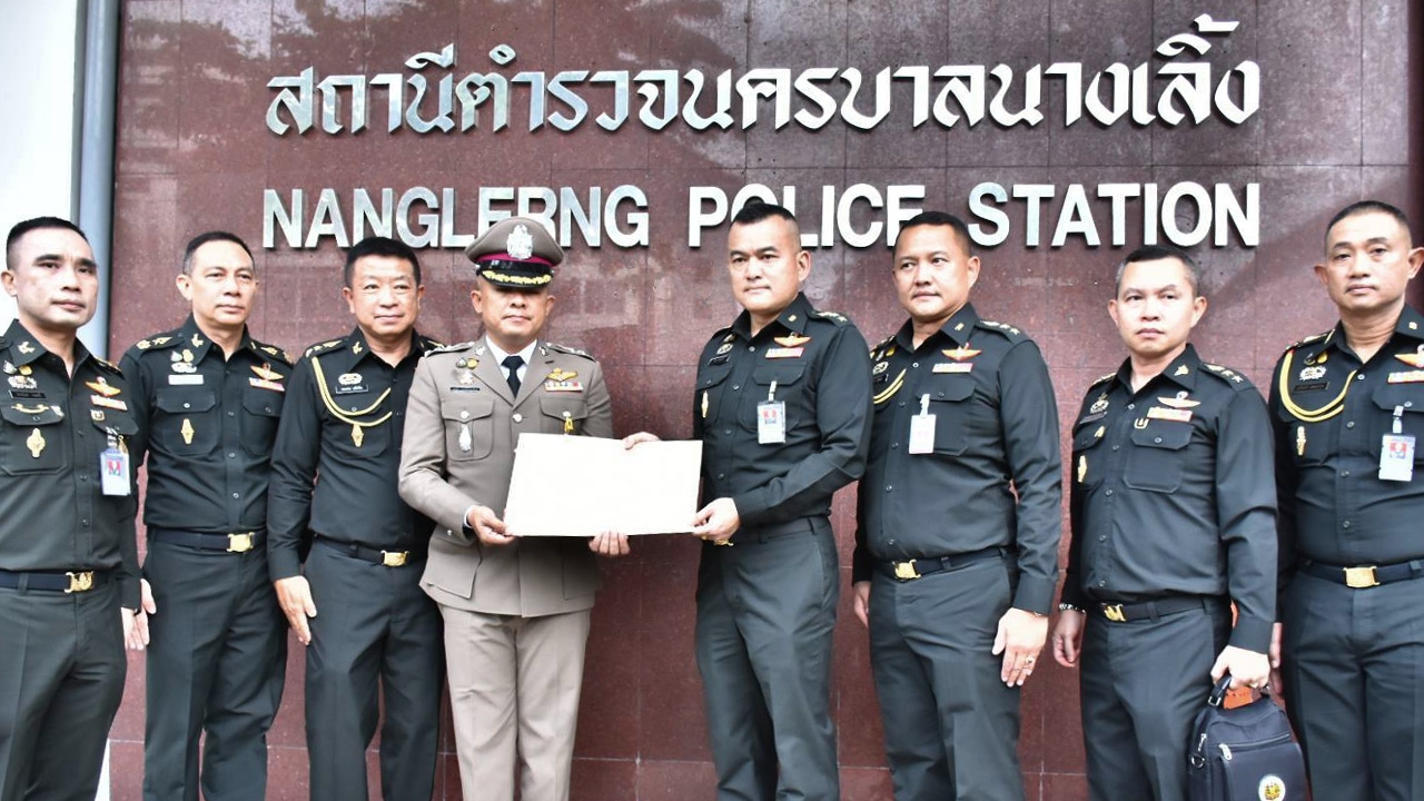 จปร.40 แจ้งความ ไร้ชื่อ”พล.ต.ปฐวีร์”เป็นสมาชิกรุ่น หลังโพสต์ฯ อัด ผบ.ทบ.