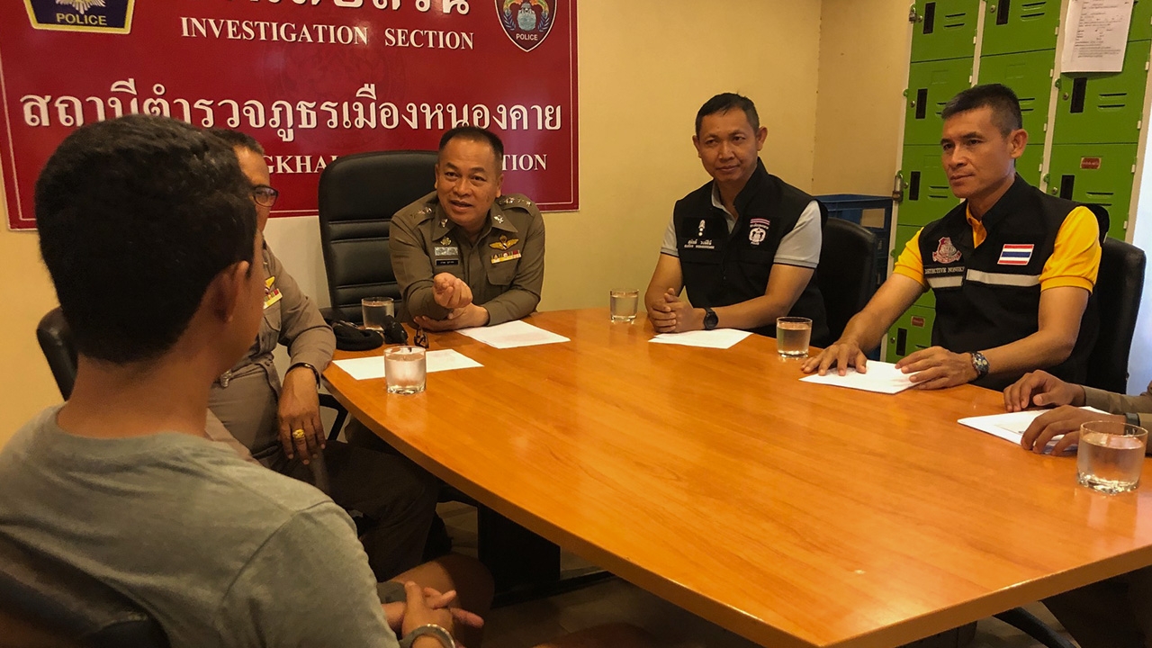 หนุ่มปลอมใบสั่งหลอกแฟน บอกถูกตร.จับปรับ 800 อ้อนโอนเงินให้หน่อย