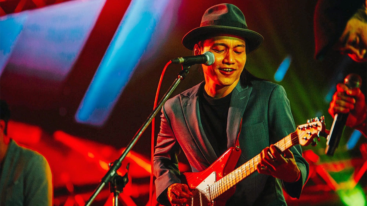 เทศกาลดนตรี "มนุษย์ไฟฟ้า" กระหึ่ม "ซินดี้ ซุย" นำทีมโชว์ตื๊ดสุดมันส์