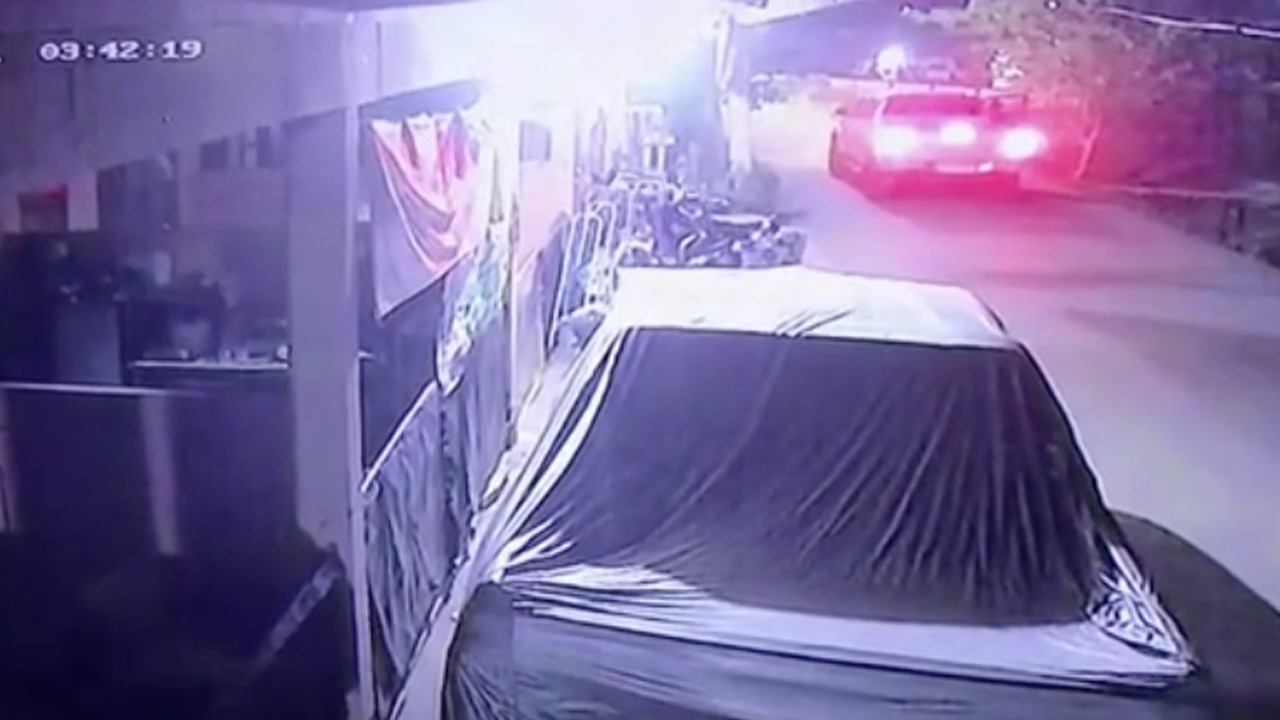 เผยแชตลับ สาววัย 19 ก่อนโดนปืนลั่นใส่ พบภาพวงจรปิดขึ้นกระบะดาบตำรวจ