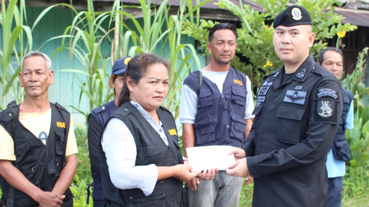 ผู้การทหารพราน 45 เยี่ยมป้อม ชรบ. 7 ตำบลที่ระแงะ เน้นย้ำไม่ให้ประมาท 