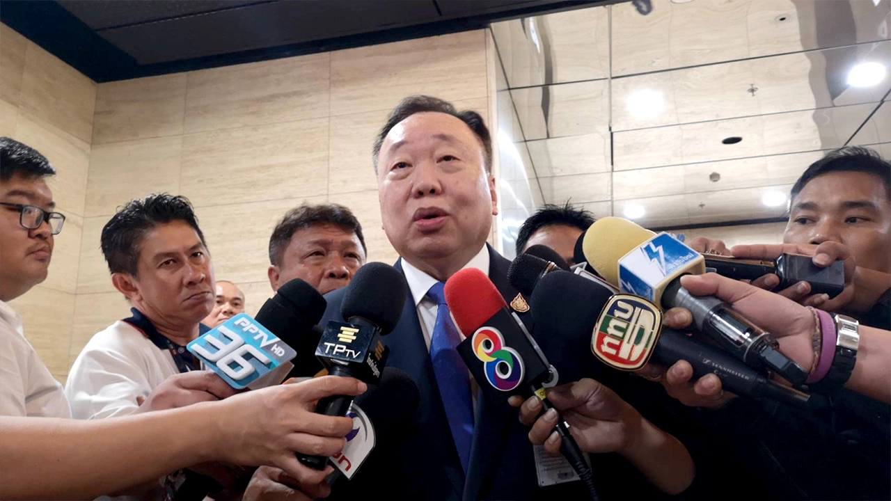 "สุชาติ" ไม่ปฏิเสธ นั่ง ปธ.กมธ.แก้รธน.ยัน ไร้ใบสั่ง รับ "มาร์ค" เหมาะสม