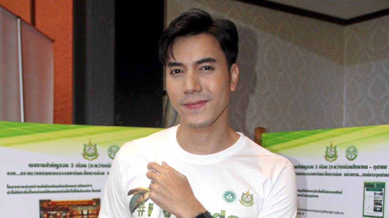 "ไม้ วฤษฏิ์" โต้ปากแข็ง สนิท "อุ้ม" แบบพี่น้อง 