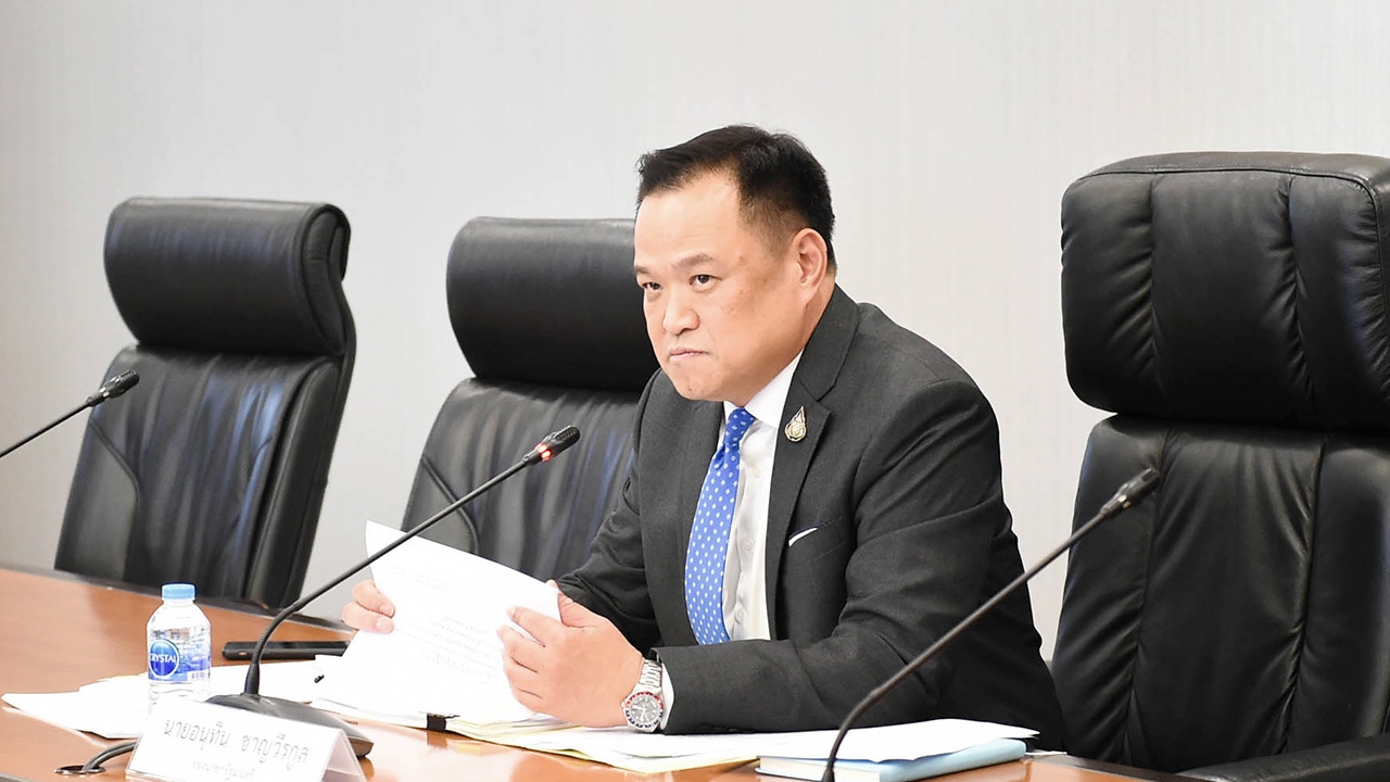 “อนุทิน” ยัน ขยายเวลาใช้ 3 สารพิษไม่ได้ ย้ำ ต้องแยกออกจากเรื่อง GSP