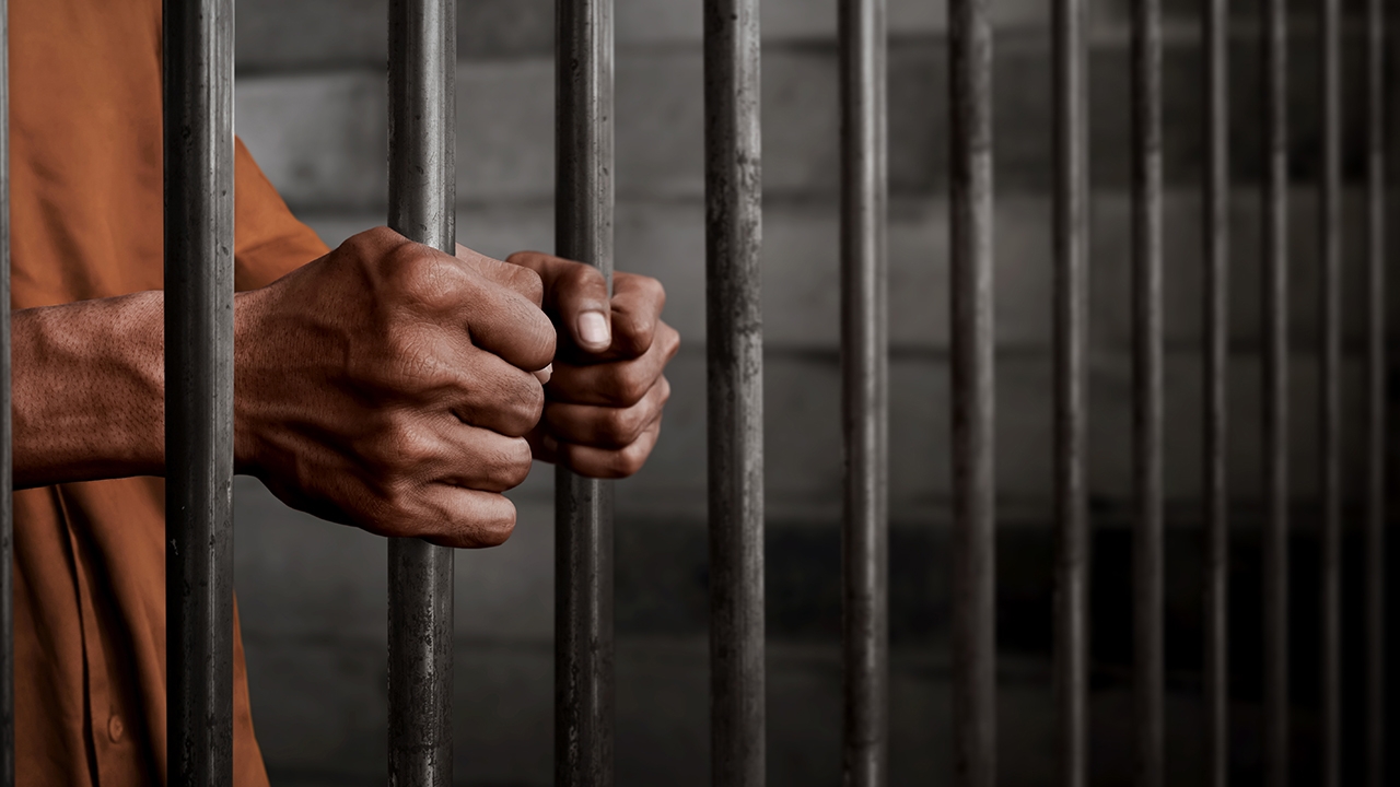 ตาวัย 72 หึงยายวัย 70 สนิทหนุ่มรุ่นน้องวัย 62 โกรธจัดลวงไปปลิดชีพ