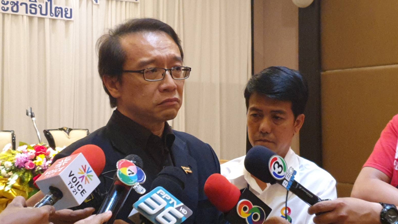 “อนุสรณ์ ธรรมใจ” หลั่งน้ำตา ลั่นต้องแก้รัฐธรรมนูญ หยุดผูกขาดอำนาจการเมือง