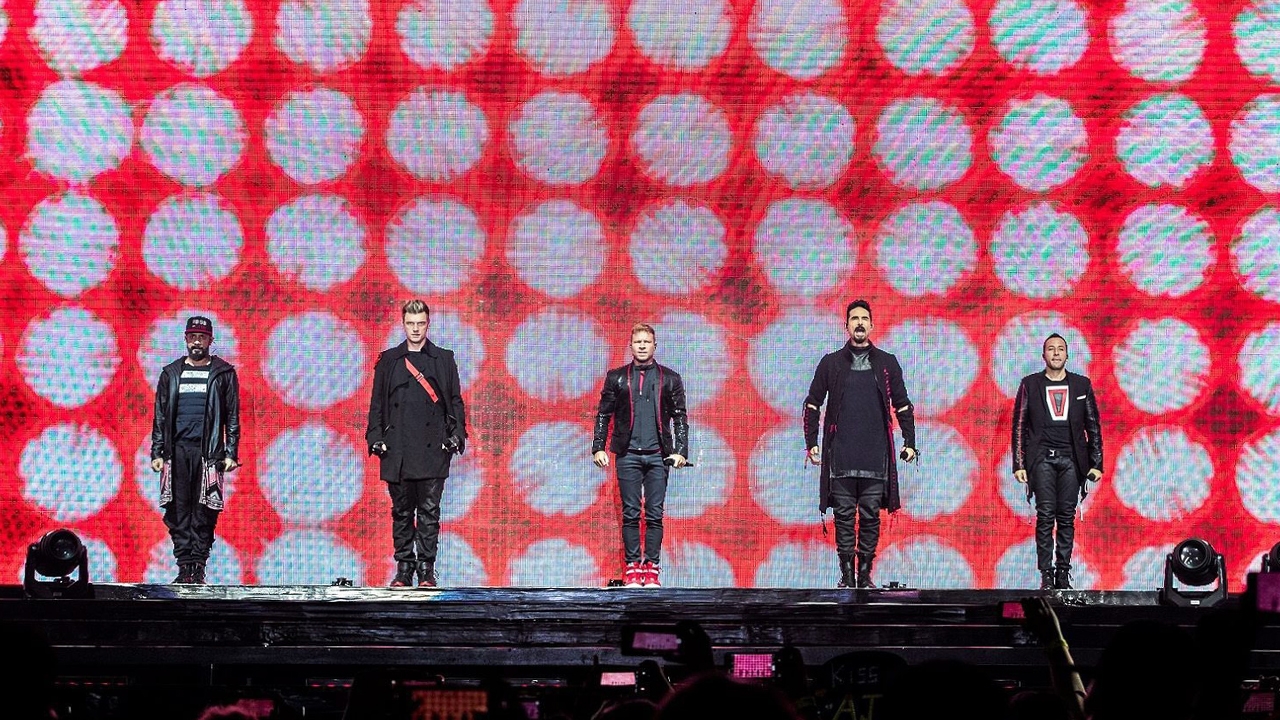 "แบ็คสตรีท บอยส์" ขนเพลงฮิตโชว์ สมฉายาเจ้าพ่อบอยแบนด์