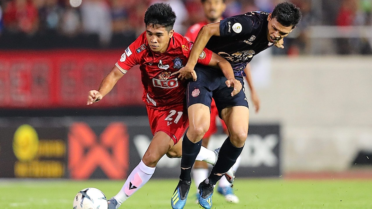 ไม่อยากจะเชื่อ "บุรีรัมย์" โดน "เชียงใหม่" ลอบยิงช่วงท้ายเกม เจ๊า 1-1