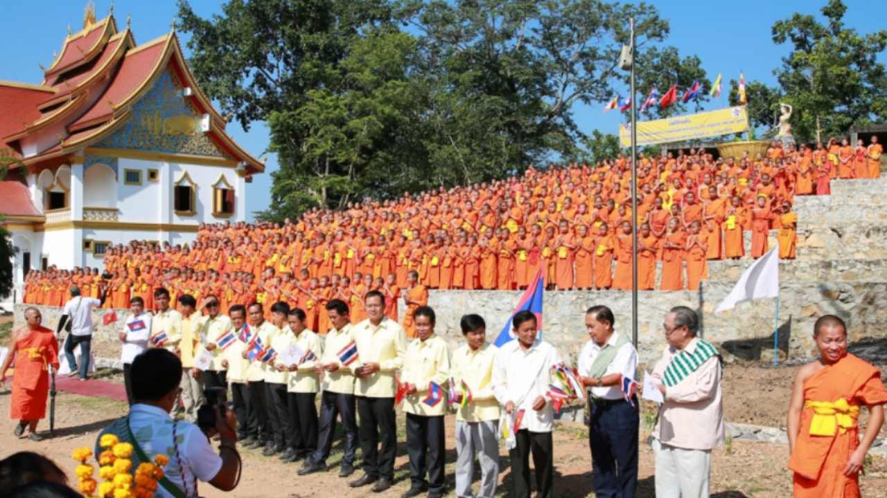 ธรรมยาตรา 5 แผ่นดิน มุ่งนครหลวงเวียงจันทน์ ทำพิธีสำคัญ"พระธาตุหลวง"
