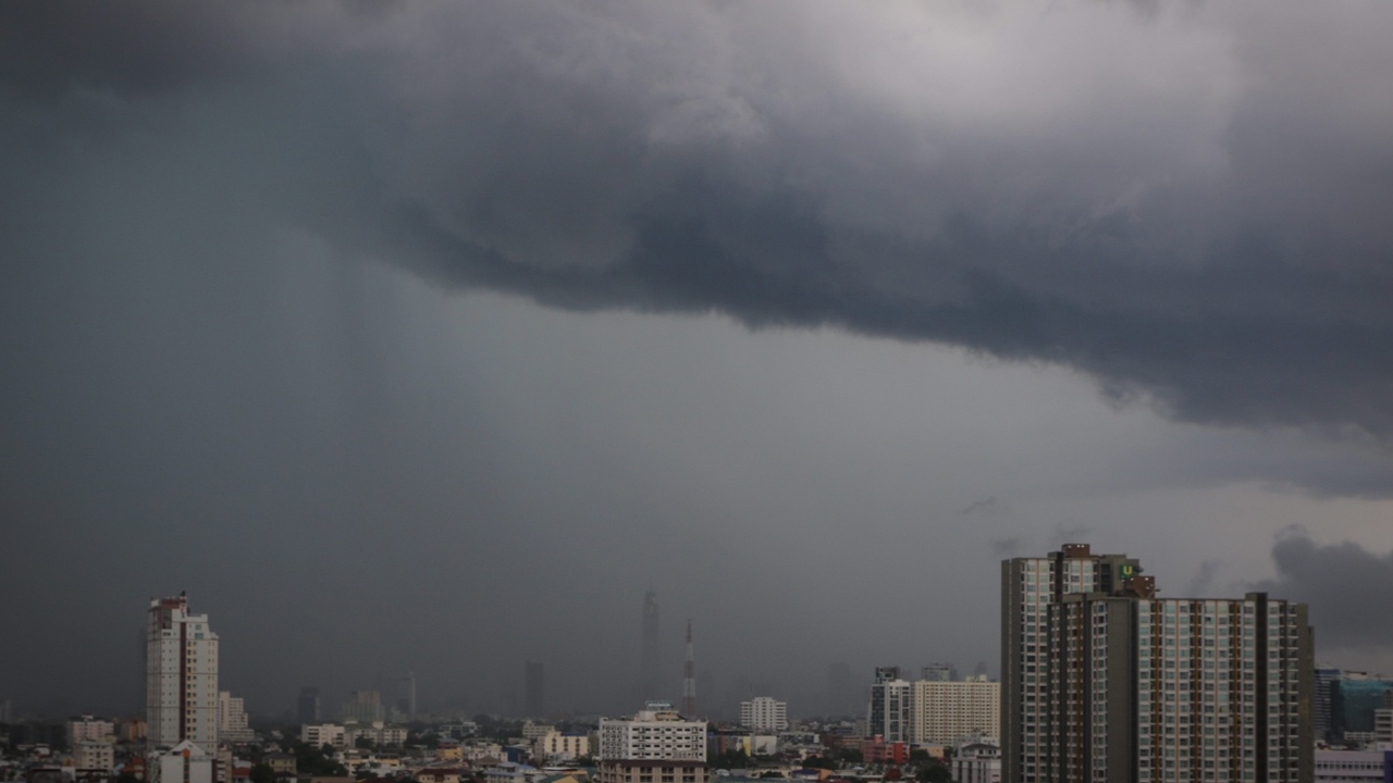 "พายุระดับ 2" ทวีกำลังแรงขึ้นเป็น พายุโซนร้อน "นากรี" จ่อเข้าเวียดนาม