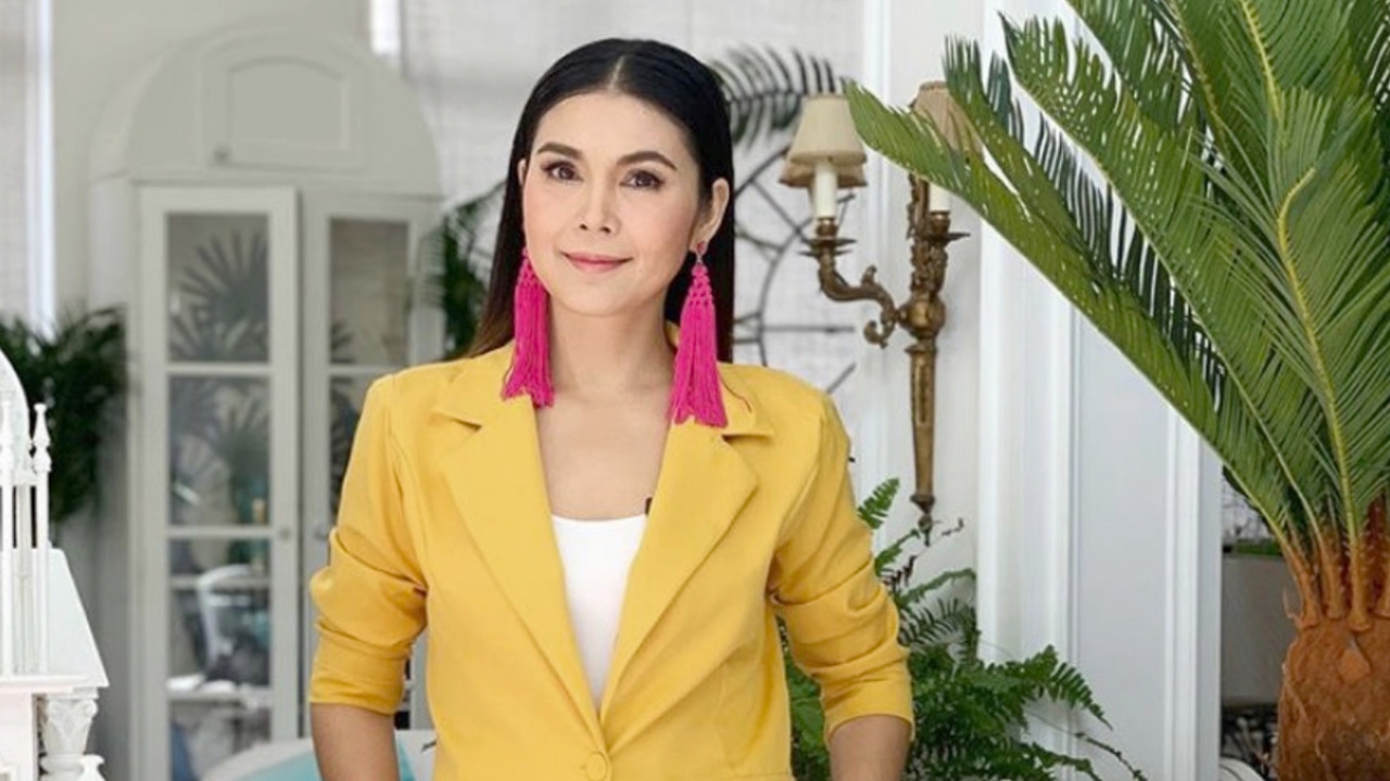 ฝน ธนสุนธร เล่าอดีต เกือบโดนไล่ออกจากโรงเรียนเพราะประกวดเวทีสาววัยทีน
